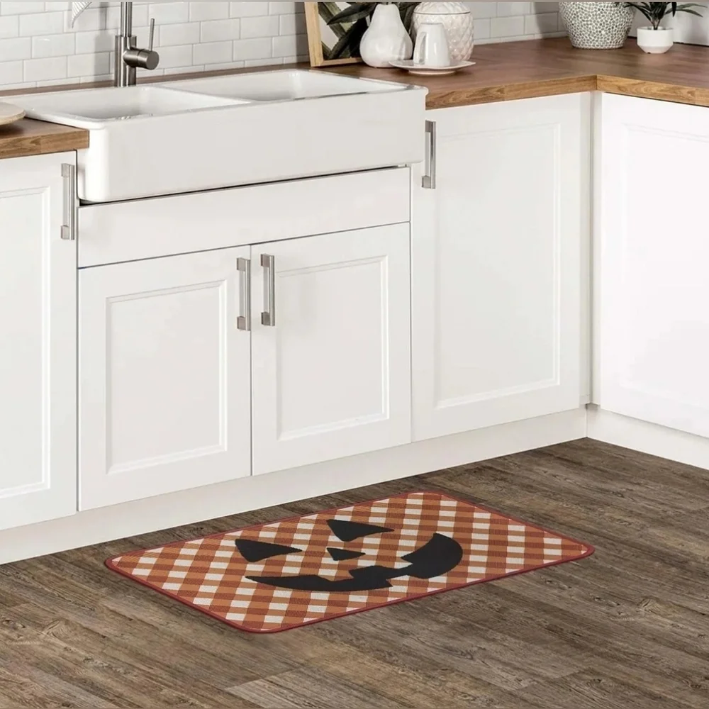 Halloween NWT Orange Plaid Jack-o'-Lantern Washable Kitchen Rug, 18X30